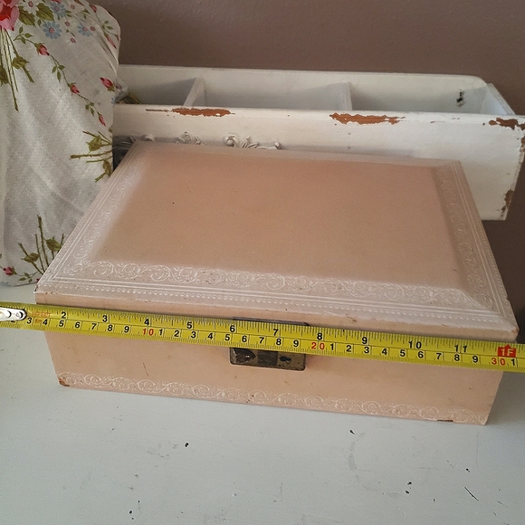 Vtg Pink Jewelry Box - Picture 9 of 11